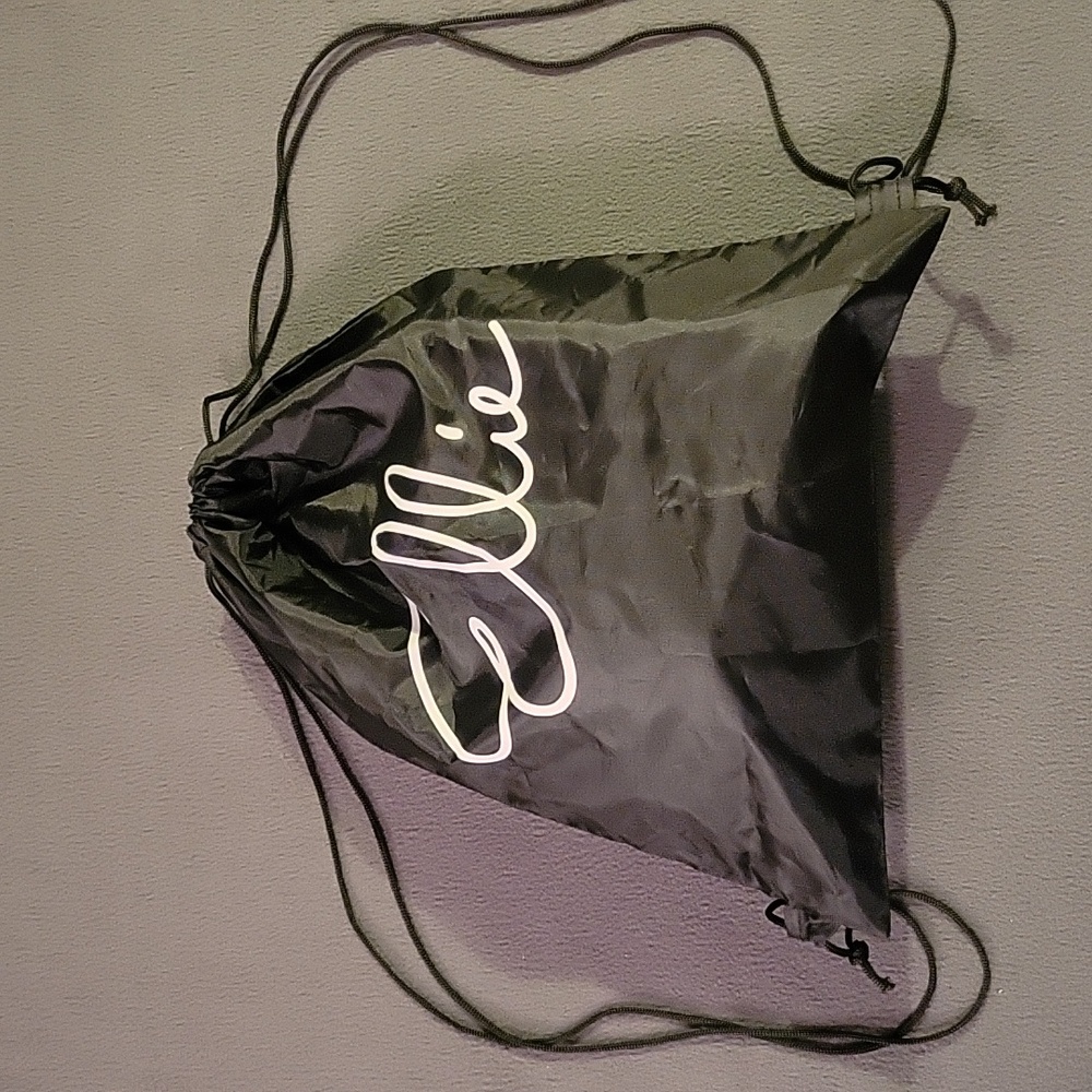 💙🍭 5 for $25 🍭ELLIE DRAWSTRING BACKPACK